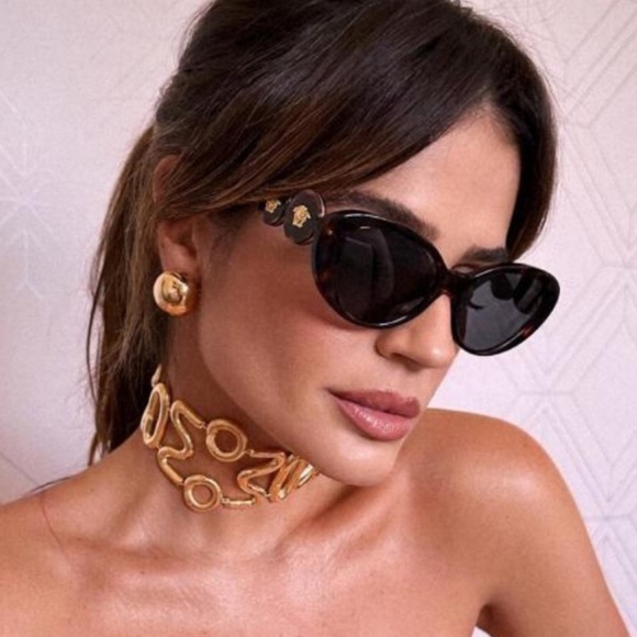 Price Firm! Versace Sunglasses, New 265 main image 5